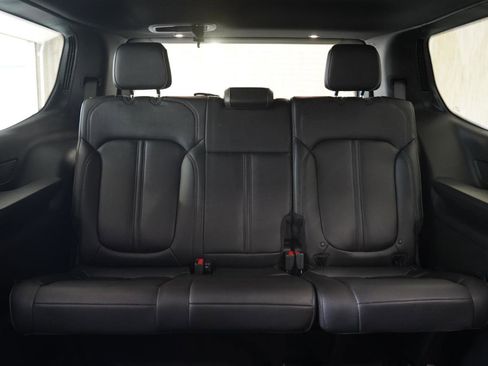 Used 2022 Jeep Wagoneer Series III w/ Premium Group I RWD image 38