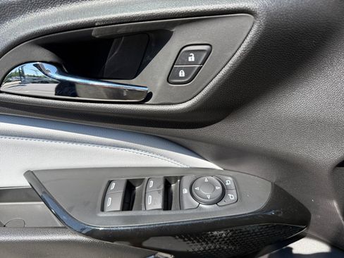 New 2026 Chevrolet Trax LT w/ Driver Confidence Package FWD image 12
