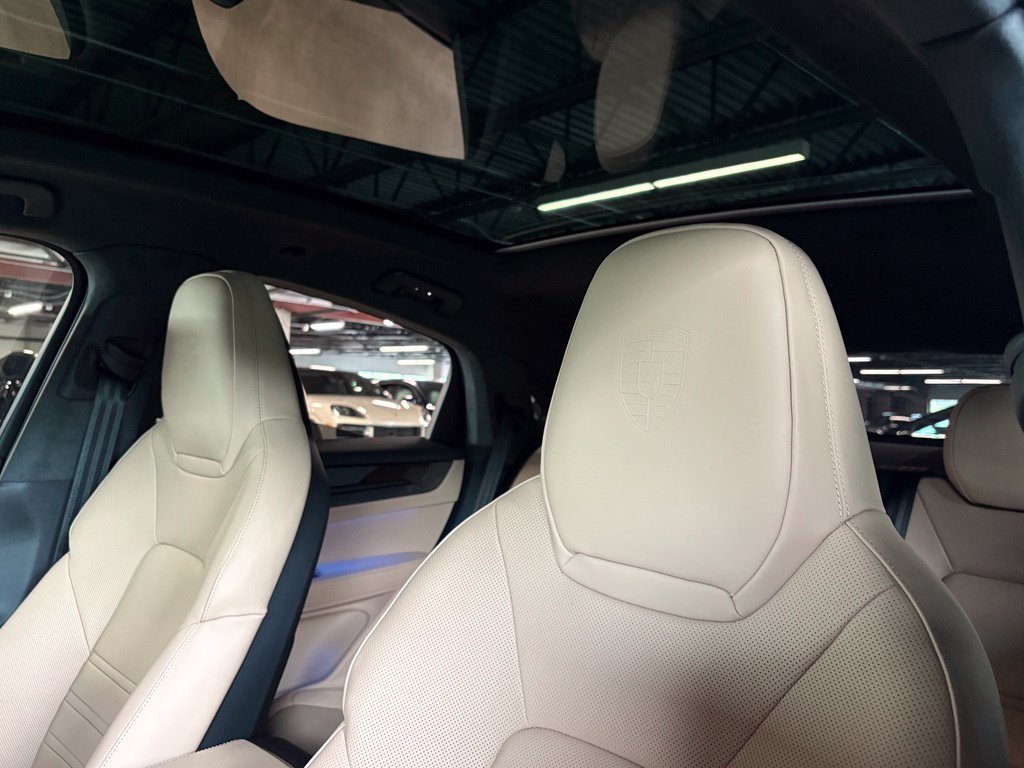 New 2026 Porsche Cayenne GTS AWD/4WD image 25