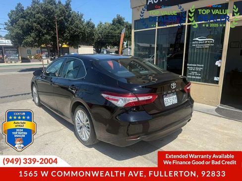 Used 2018 Toyota Camry XLE FWD image 5