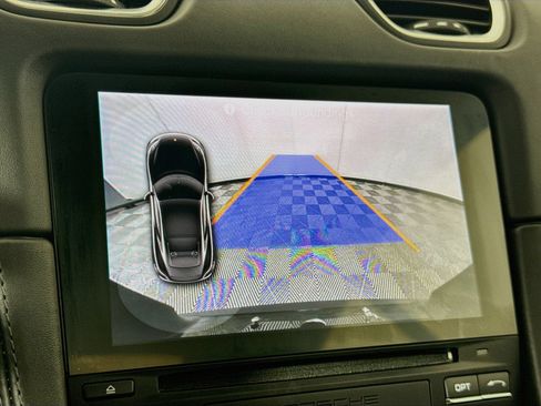 Certified 2018 Porsche 718 Cayman RWD image 17