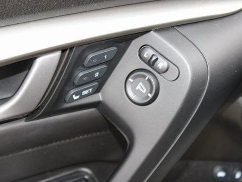 Used 2010 Acura TL SH-AWD image 20