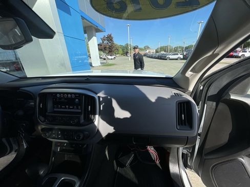 Certified 2018 Chevrolet Colorado LT w/ LT Convenience Package image 26