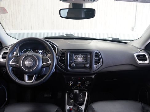 Used 2018 Jeep Compass Latitude w/ Safe & Security Group image 17