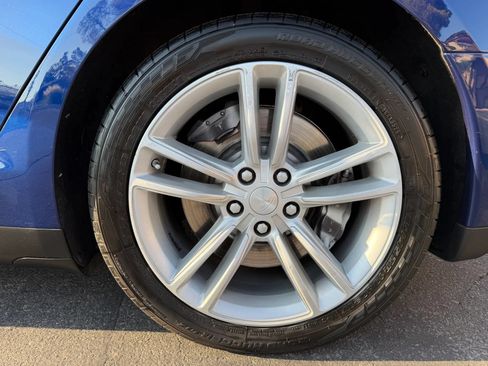 Used 2016 Tesla Model S 70 RWD image 9