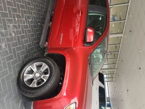 Used 2015 Chevrolet Colorado Z71 image 13