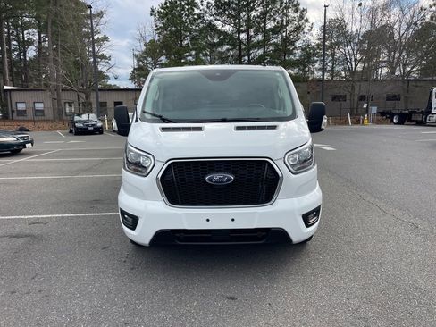 Used 2023 Ford Transit 350 XLT image 3