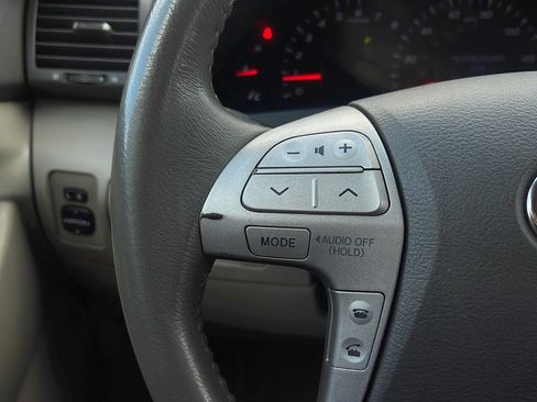 Used 2009 Toyota Camry XLE FWD image 11
