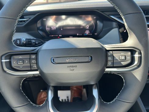 New 2026 Jeep Cherokee Laredo AWD/4WD image 12