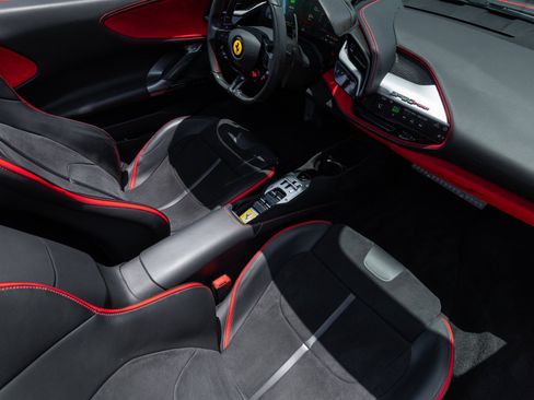 Used 2025 Ferrari SF90 Spider AWD/4WD image 68