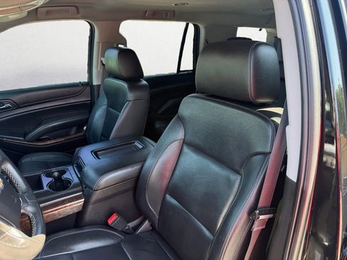 Used 2017 Chevrolet Tahoe LT w/ Z71 Midnight Edition image 17