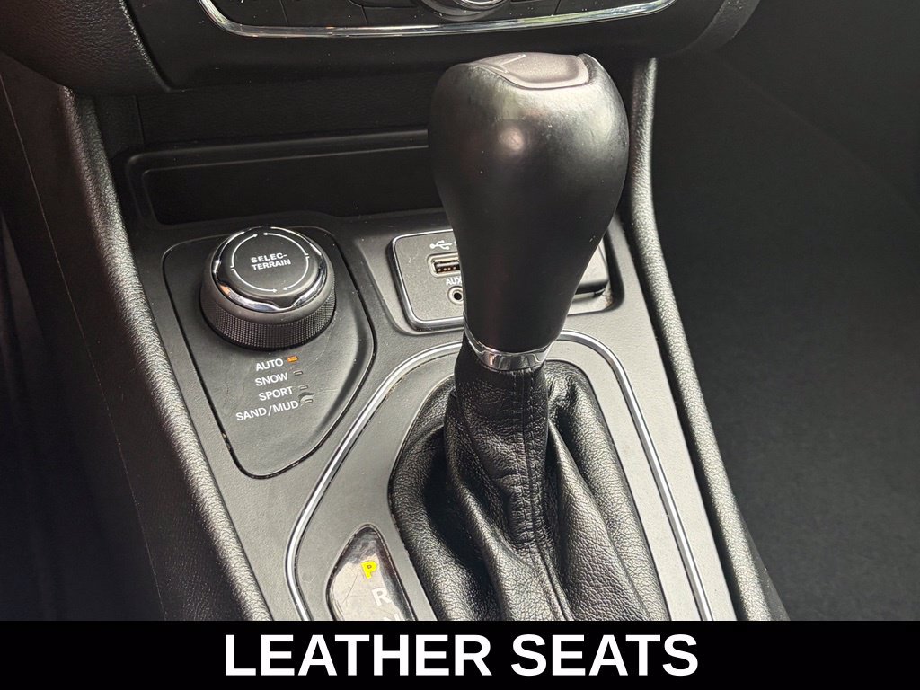 Used 2022 Jeep Cherokee Latitude Lux AWD/4WD image 15