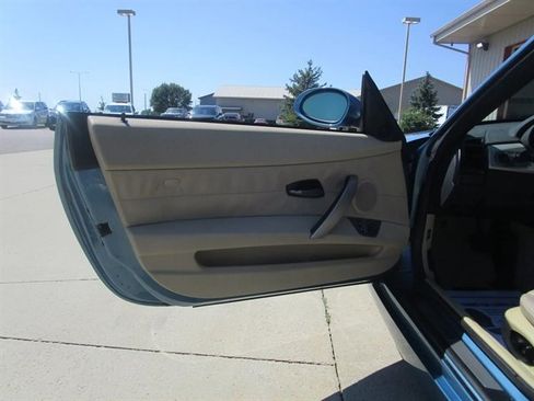 Used 2003 BMW Z4 2.5i image 9