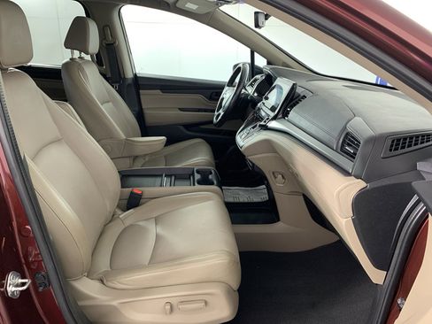 Used 2018 Honda Odyssey Touring image 37