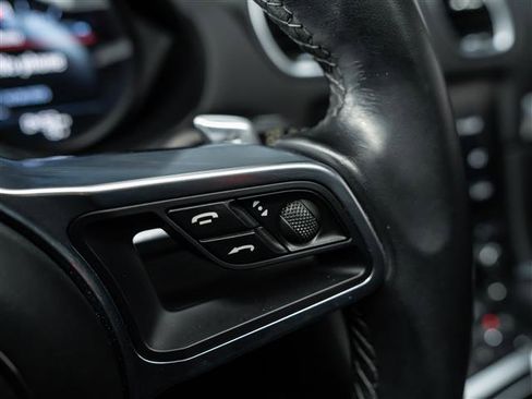 Used 2018 Porsche 718 Cayman Base image 19