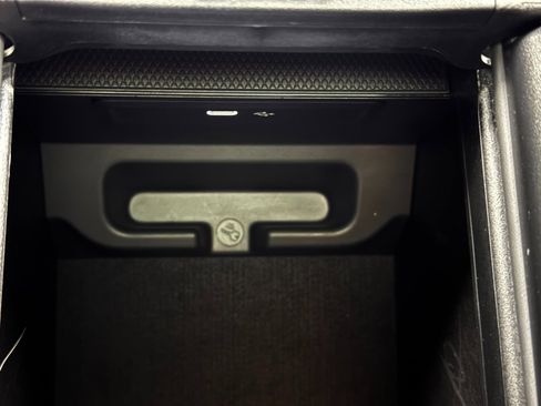 Used 2025 Mercedes-Benz G 580 w/ EQ Technology image 41