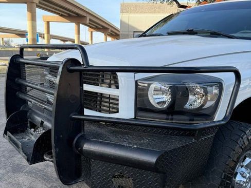 Used 2006 Dodge Ram 2500 Truck SLT image 8