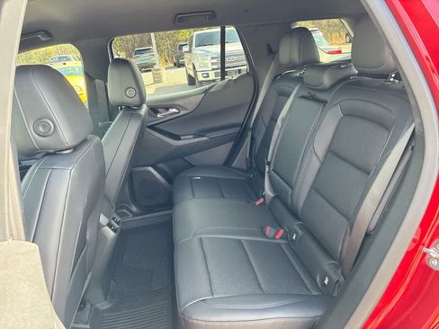 New 2026 Chevrolet Equinox LT w/ Convenience Package II FWD image 24