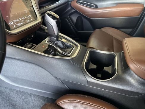 Used 2022 Subaru Outback Touring image 19