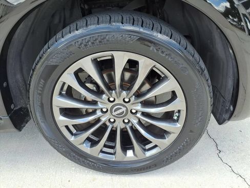 Used 2022 Nissan Armada Platinum w/ Captain's Chairs Package RWD image 7