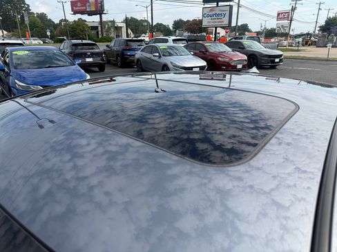 Used 2022 INFINITI Q50 Luxe w/ Cargo Package AWD/4WD image 9