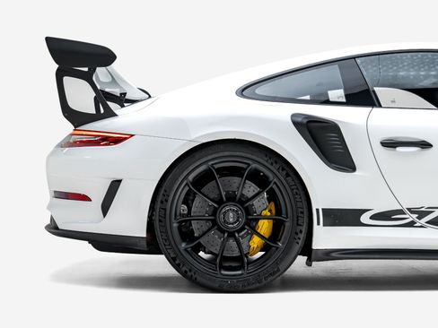 Used 2019 Porsche 911 GT3 RS RWD image 15