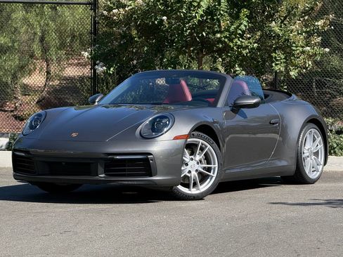 Used 2021 Porsche 911 Carrera RWD image 1