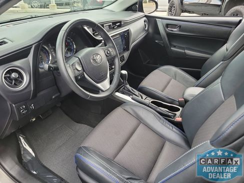 Used 2017 Toyota Corolla SE w/ SE Premium Package FWD image 17