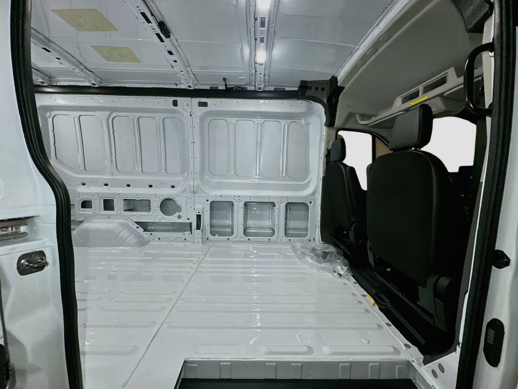 New 2027 Ford Transit 250 148 Medium Roof RWD image 29