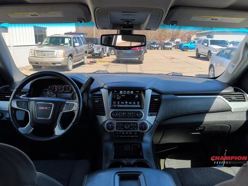 Used 2018 GMC Yukon SLE w/ SLE Value Package AWD/4WD image 15