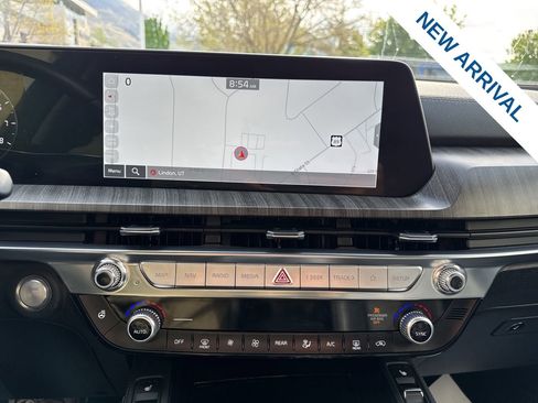 Used 2025 Kia Telluride SX Prestige image 24