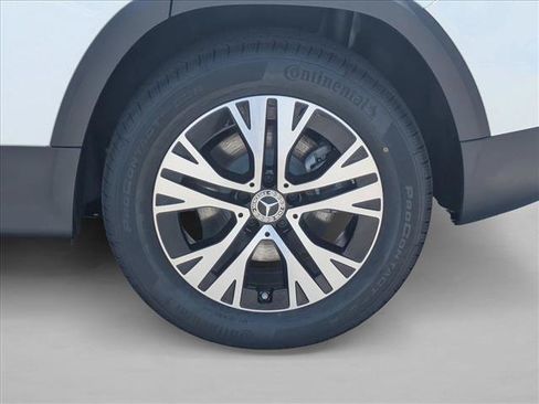 Used 2026 Mercedes-Benz GLB 250 image 10
