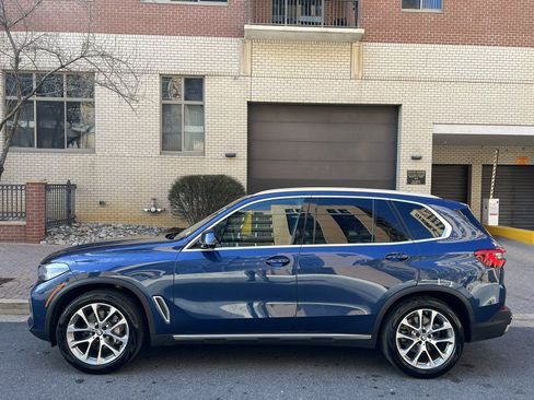 Used 2019 BMW X5 xDrive40i w/ Premium Package AWD/4WD image 8