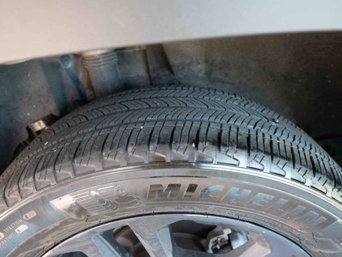 Used 2024 Toyota RAV4 Adventure w/ Convenience Package image 31