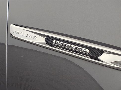 Used 2019 Jaguar XJ Supercharged image 35