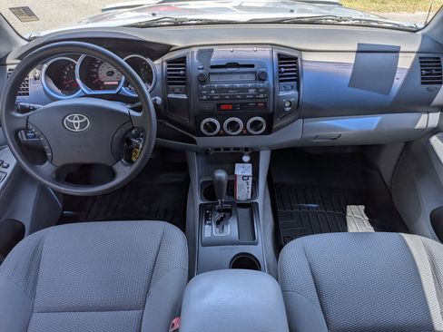 Used 2011 Toyota Tacoma 2WD Access Cab w/ Convenience Pkg image 13