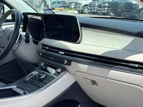 Used 2025 Hyundai Palisade Calligraphy FWD image 23