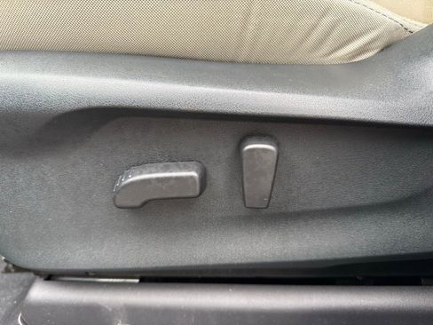 Certified 2025 Subaru Ascent Premium image 21