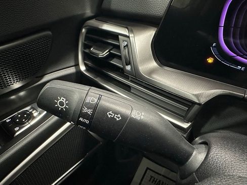 Used 2025 Kia Telluride S image 21