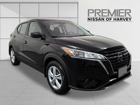 New 2025 Nissan Kicks Play S image 7