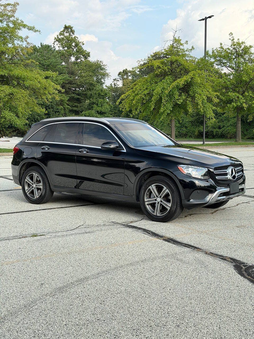Used 2016 Mercedes-Benz GLC 300 4MATIC w/ Multimedia Package image 10