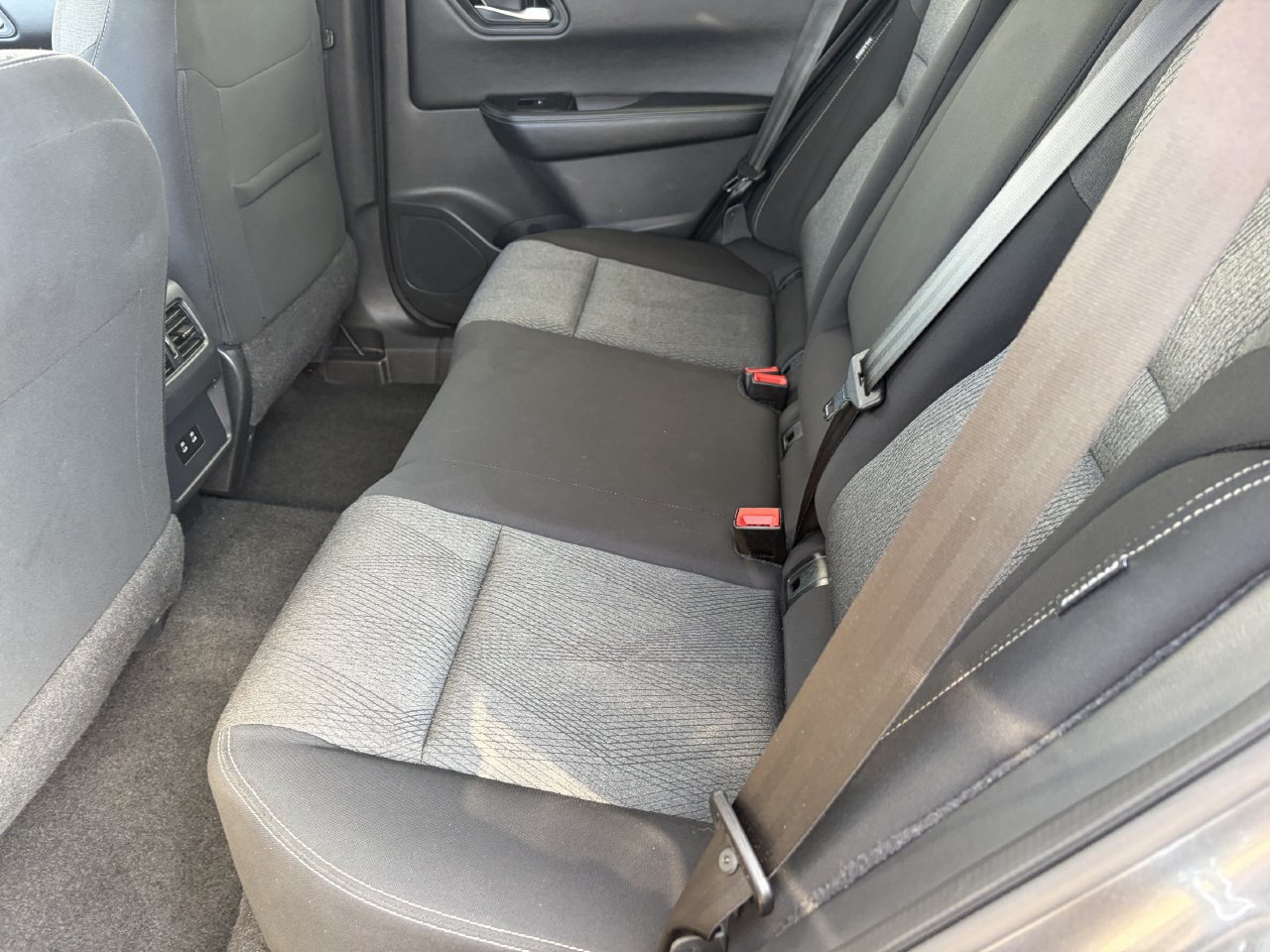 Certified 2025 Nissan Rogue SV FWD image 19