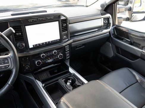 Used 2023 Ford F250 Lariat w/ Sport Appearance Package image 17