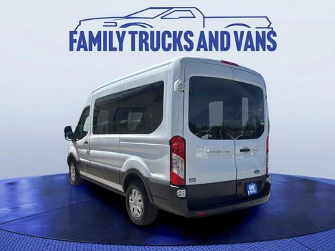 Used 2017 Ford Transit 150 XLT RWD image 3