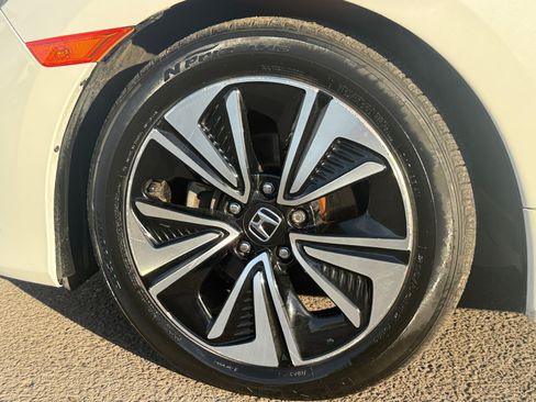 Used 2016 Honda Civic EX-L image 11