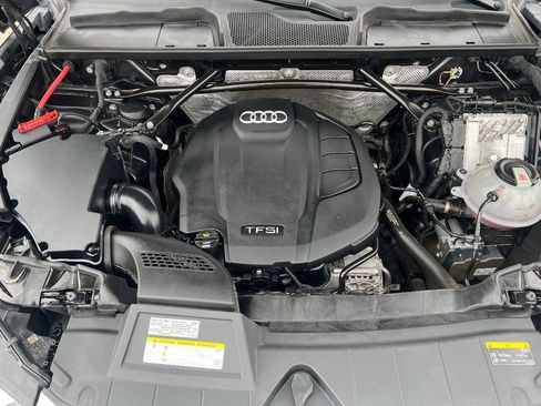 Used 2019 Audi Q5 Prestige w/ Prestige Package AWD/4WD image 30