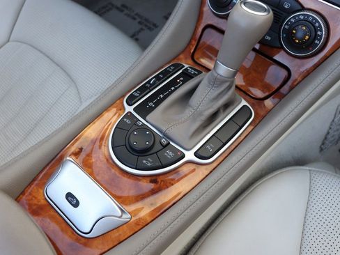 Used 2008 Mercedes-Benz SL 55 AMG image 60