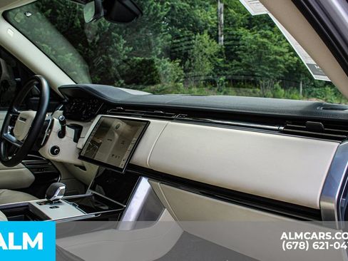 Used 2024 Land Rover Range Rover SE AWD/4WD image 23