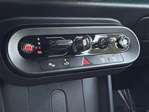 Used 2025 MINI Cooper S image 27