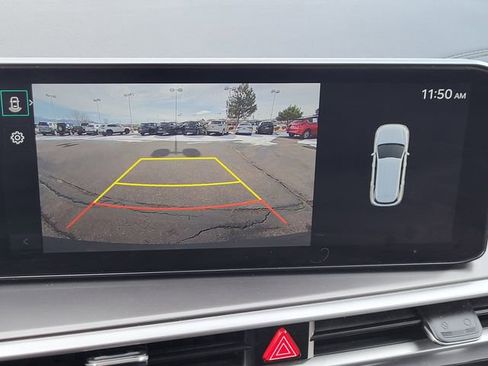 Used 2024 Kia Sorento S image 8